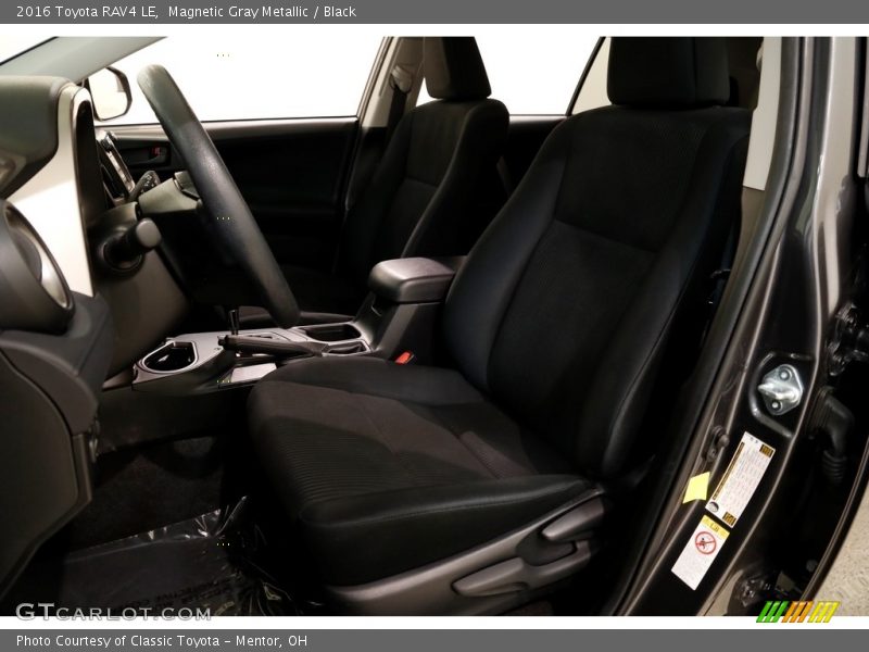 Magnetic Gray Metallic / Black 2016 Toyota RAV4 LE