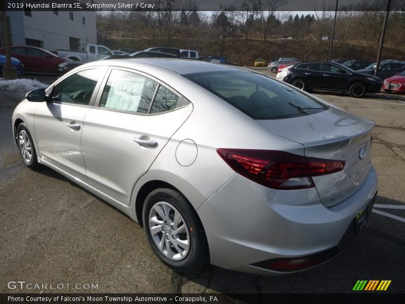 Symphony Silver / Gray 2019 Hyundai Elantra SE
