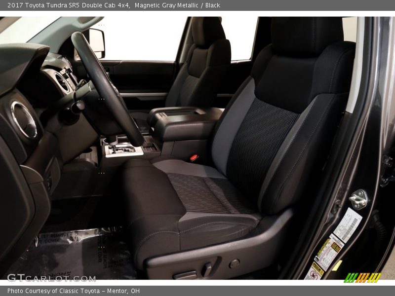 Magnetic Gray Metallic / Black 2017 Toyota Tundra SR5 Double Cab 4x4