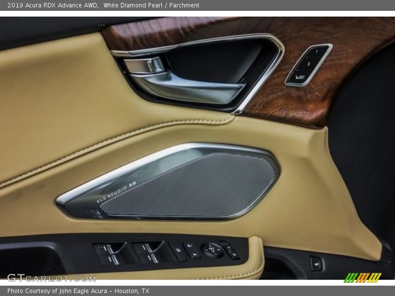 White Diamond Pearl / Parchment 2019 Acura RDX Advance AWD