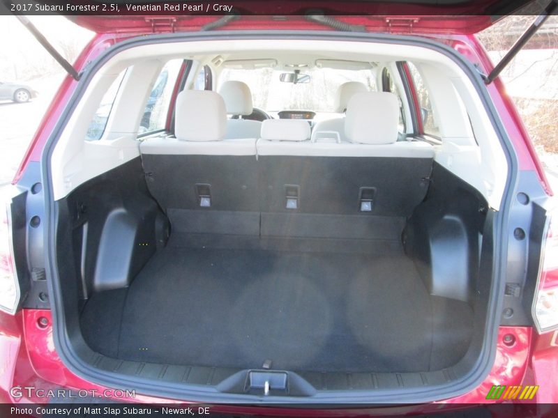 Venetian Red Pearl / Gray 2017 Subaru Forester 2.5i