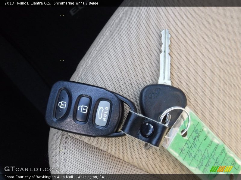 Shimmering White / Beige 2013 Hyundai Elantra GLS