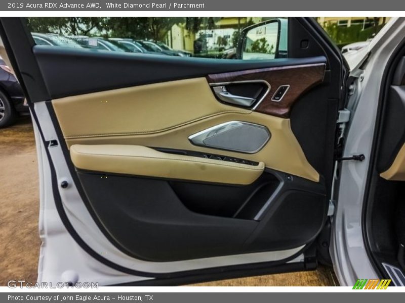 White Diamond Pearl / Parchment 2019 Acura RDX Advance AWD