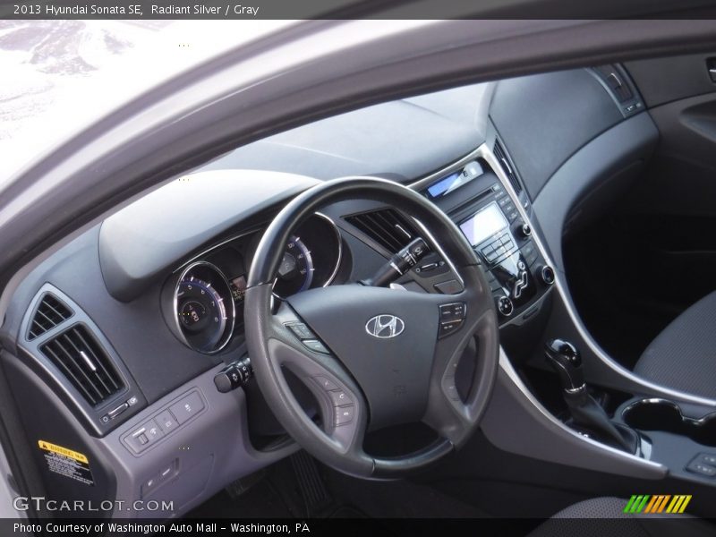 Radiant Silver / Gray 2013 Hyundai Sonata SE