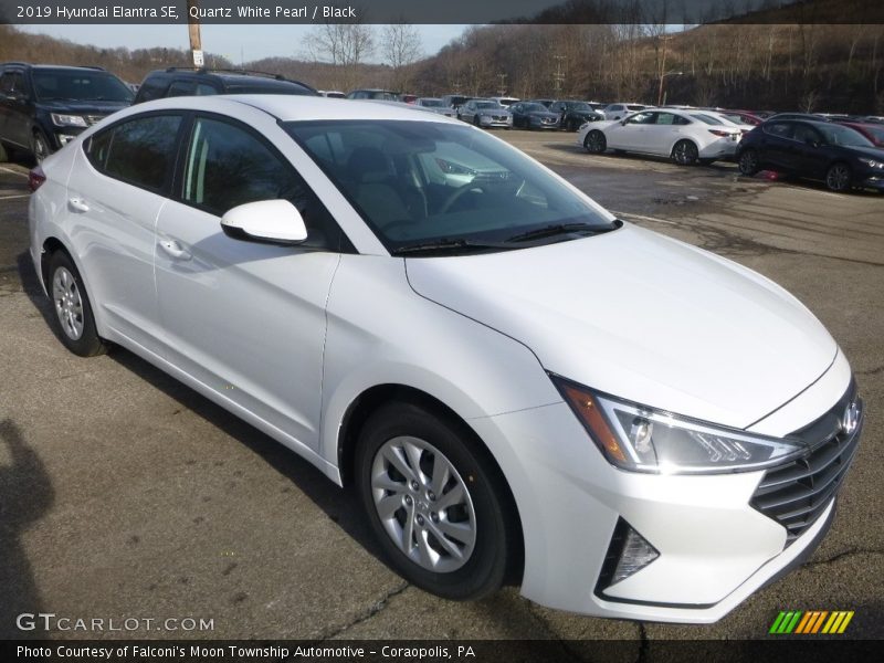 Quartz White Pearl / Black 2019 Hyundai Elantra SE