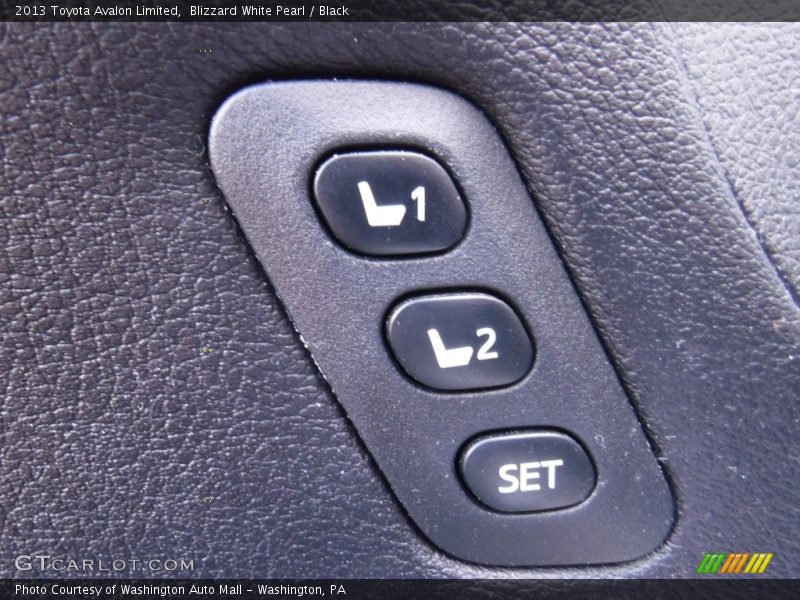 Blizzard White Pearl / Black 2013 Toyota Avalon Limited