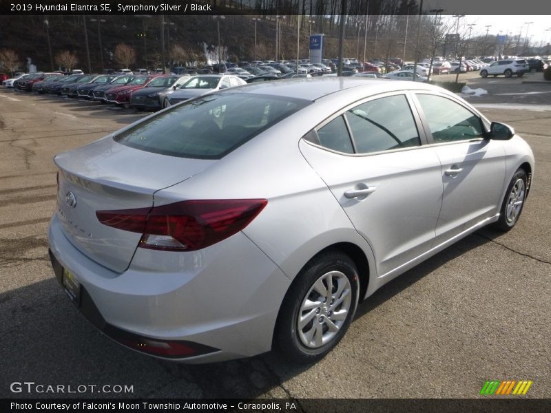 Symphony Silver / Black 2019 Hyundai Elantra SE