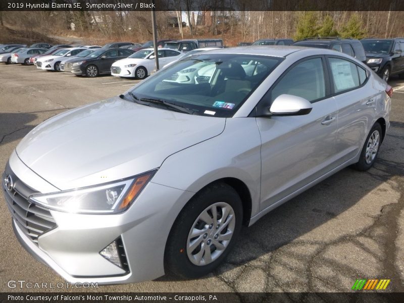 Symphony Silver / Black 2019 Hyundai Elantra SE