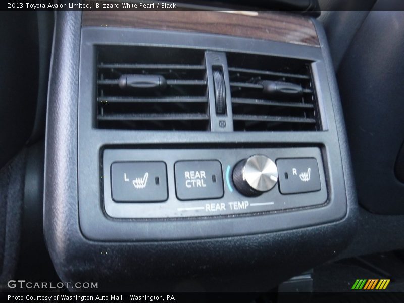 Blizzard White Pearl / Black 2013 Toyota Avalon Limited