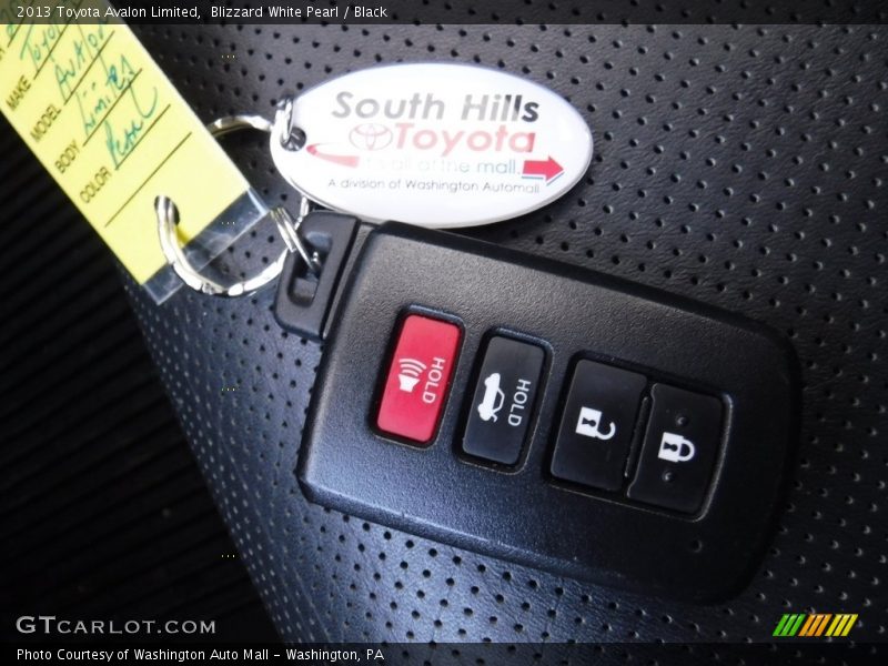 Blizzard White Pearl / Black 2013 Toyota Avalon Limited