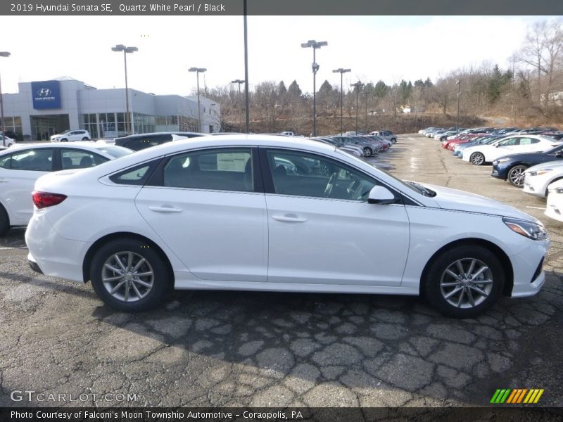 Quartz White Pearl / Black 2019 Hyundai Sonata SE