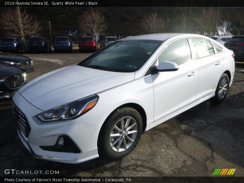 Quartz White Pearl / Black 2019 Hyundai Sonata SE