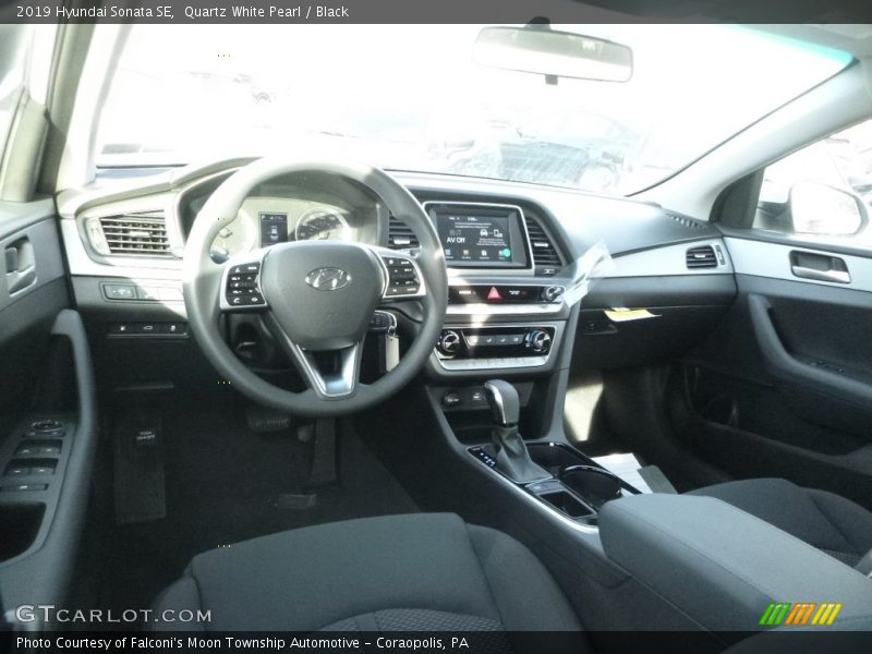 Quartz White Pearl / Black 2019 Hyundai Sonata SE