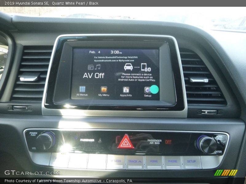 Quartz White Pearl / Black 2019 Hyundai Sonata SE
