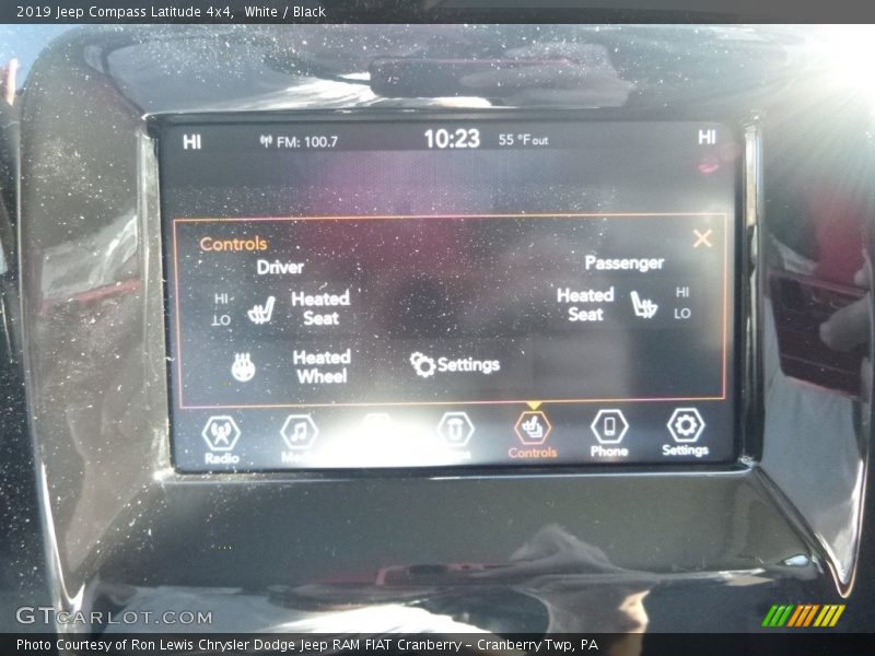 White / Black 2019 Jeep Compass Latitude 4x4