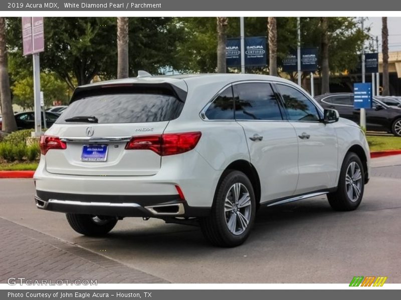 White Diamond Pearl / Parchment 2019 Acura MDX