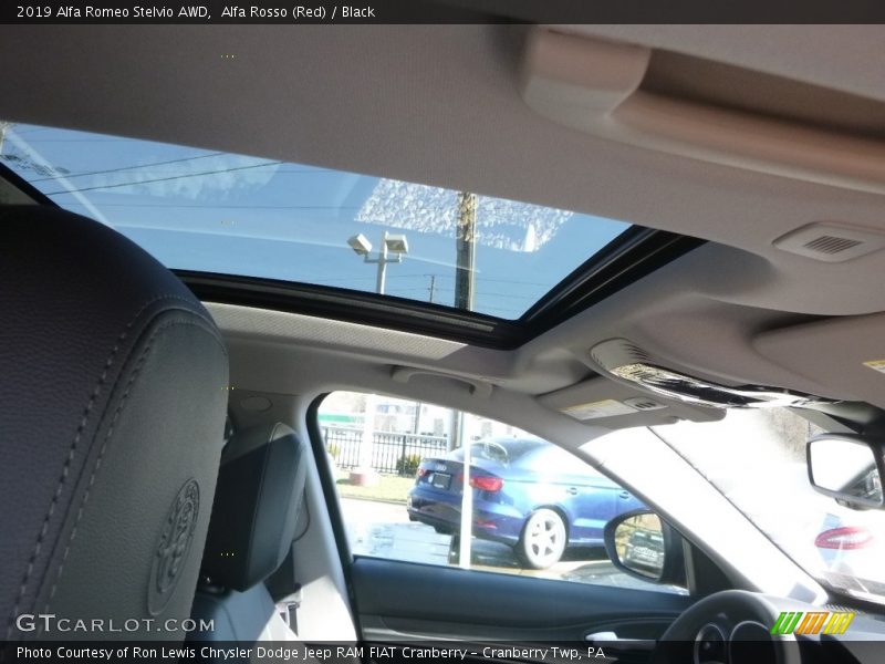 Alfa Rosso (Red) / Black 2019 Alfa Romeo Stelvio AWD