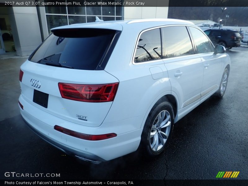 Glacier White Metallic / Rock Gray 2017 Audi Q7 3.0T quattro Premium Plus