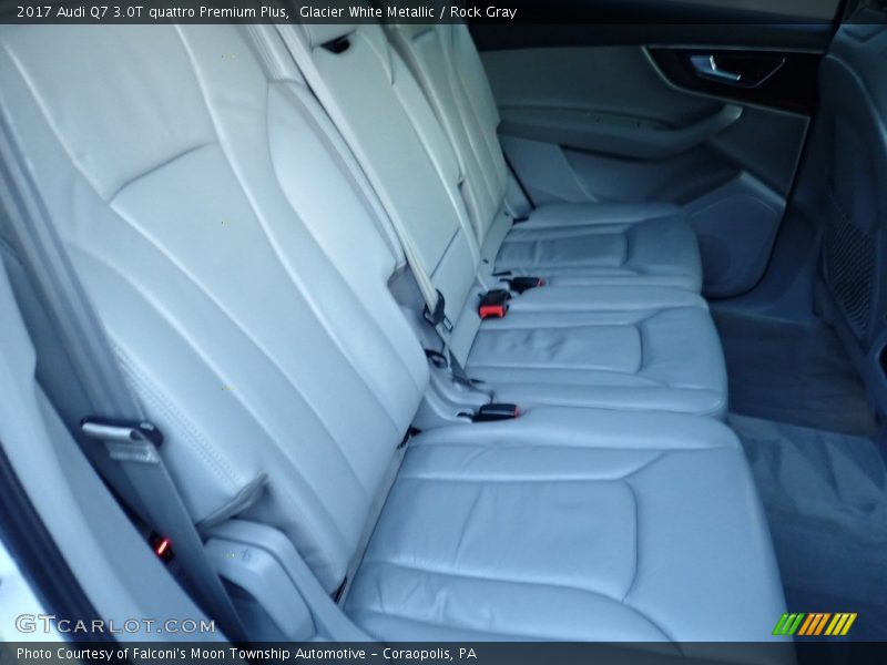 Glacier White Metallic / Rock Gray 2017 Audi Q7 3.0T quattro Premium Plus