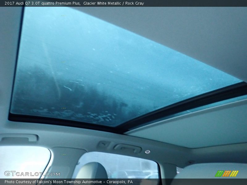 Glacier White Metallic / Rock Gray 2017 Audi Q7 3.0T quattro Premium Plus