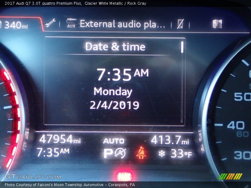 Glacier White Metallic / Rock Gray 2017 Audi Q7 3.0T quattro Premium Plus