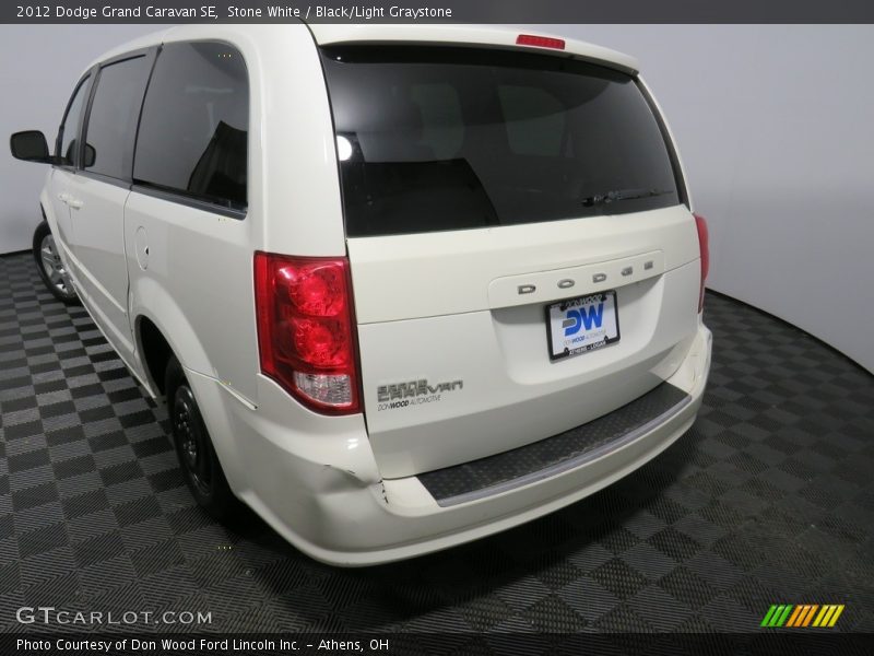 Stone White / Black/Light Graystone 2012 Dodge Grand Caravan SE