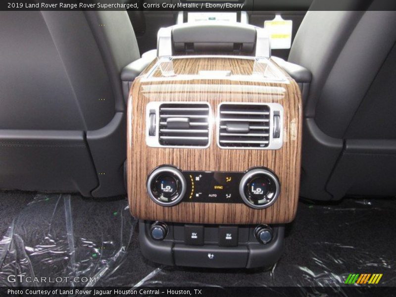 Controls of 2019 Range Rover Supercharged