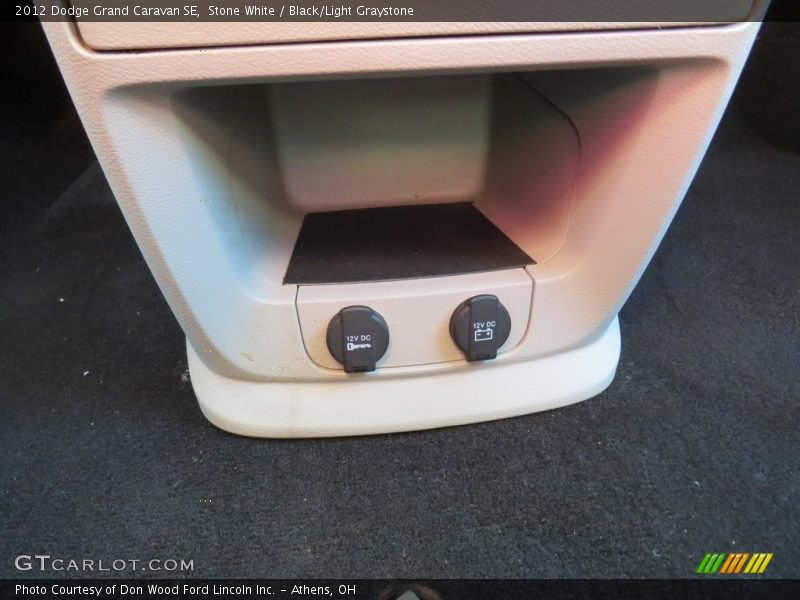 Stone White / Black/Light Graystone 2012 Dodge Grand Caravan SE