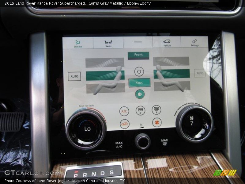 Controls of 2019 Range Rover Supercharged