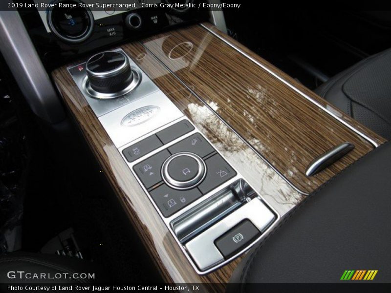 Controls of 2019 Range Rover Supercharged