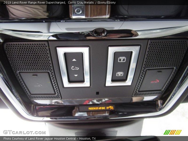 Controls of 2019 Range Rover Supercharged