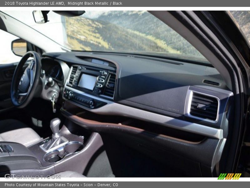 Midnight Black Metallic / Black 2018 Toyota Highlander LE AWD