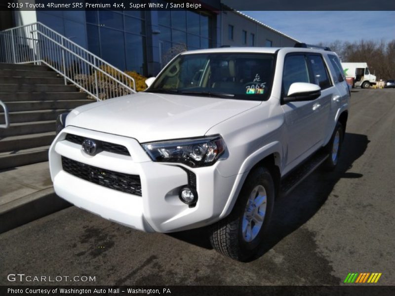 Super White / Sand Beige 2019 Toyota 4Runner SR5 Premium 4x4