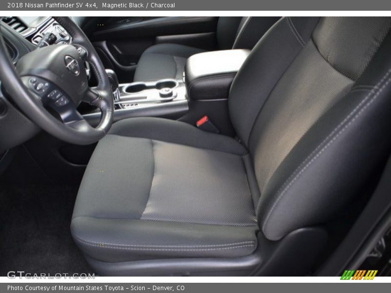 Magnetic Black / Charcoal 2018 Nissan Pathfinder SV 4x4