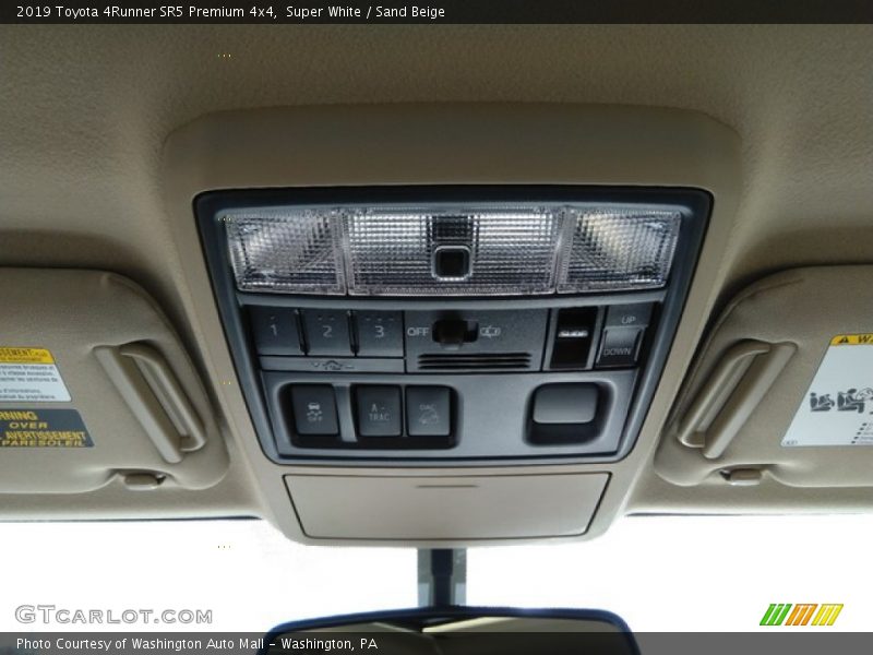 Super White / Sand Beige 2019 Toyota 4Runner SR5 Premium 4x4