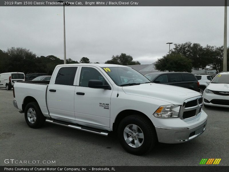 Bright White / Black/Diesel Gray 2019 Ram 1500 Classic Tradesman Crew Cab
