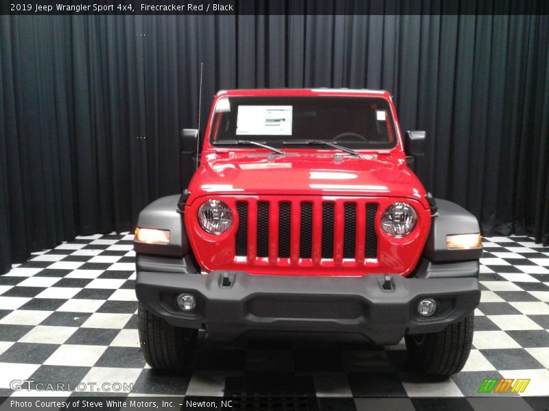 Firecracker Red / Black 2019 Jeep Wrangler Sport 4x4