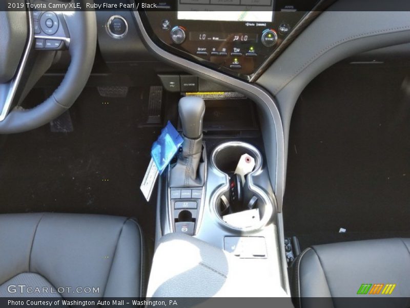 Ruby Flare Pearl / Black 2019 Toyota Camry XLE