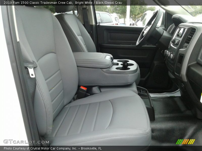 Bright White / Black/Diesel Gray 2019 Ram 1500 Classic Tradesman Crew Cab