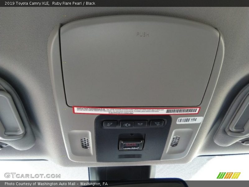 Ruby Flare Pearl / Black 2019 Toyota Camry XLE