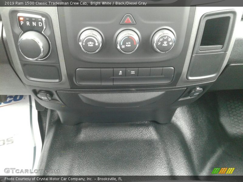 Bright White / Black/Diesel Gray 2019 Ram 1500 Classic Tradesman Crew Cab