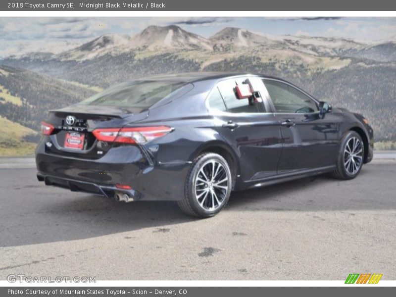 Midnight Black Metallic / Black 2018 Toyota Camry SE