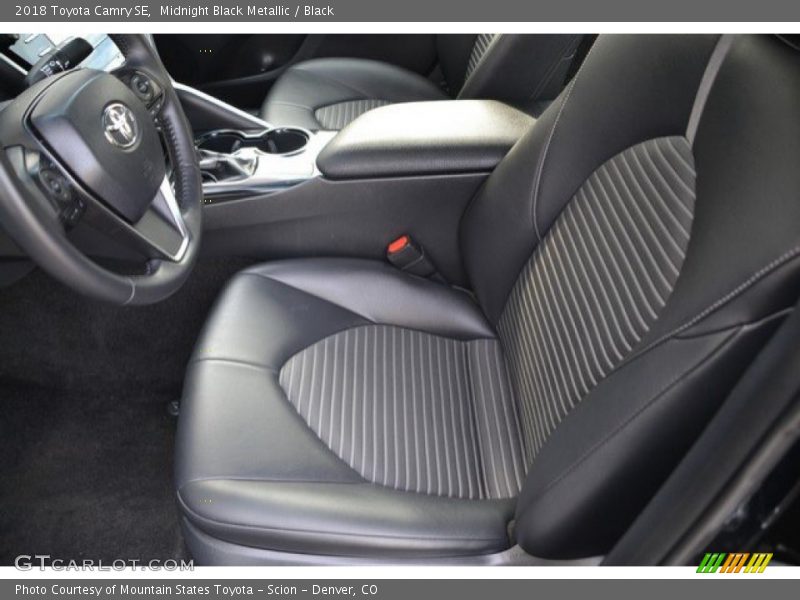 Midnight Black Metallic / Black 2018 Toyota Camry SE