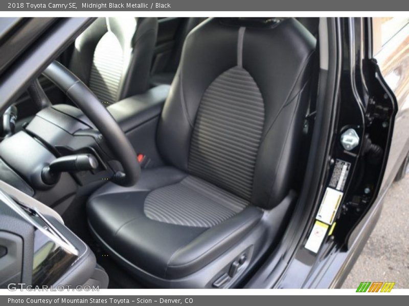 Midnight Black Metallic / Black 2018 Toyota Camry SE