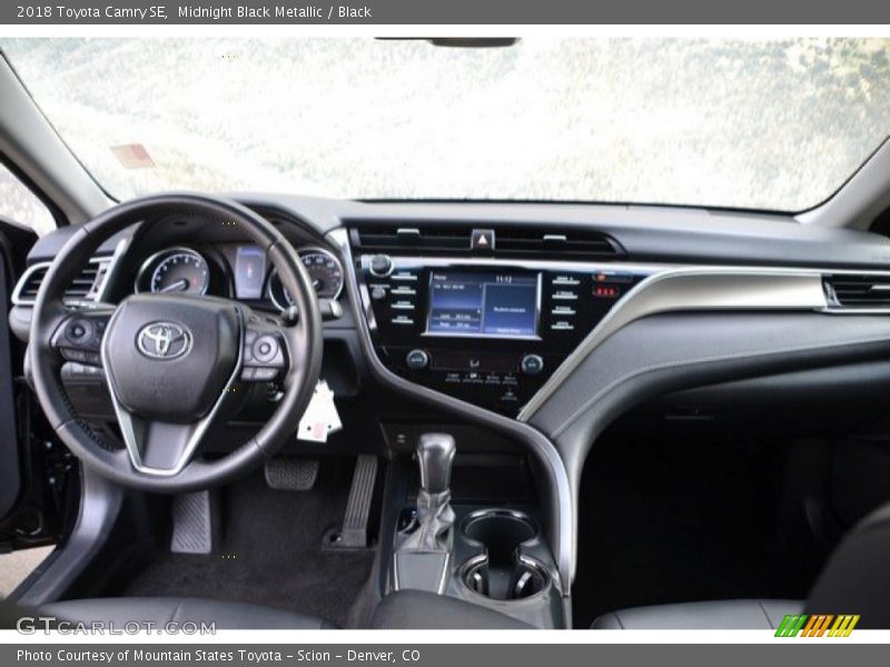 Midnight Black Metallic / Black 2018 Toyota Camry SE