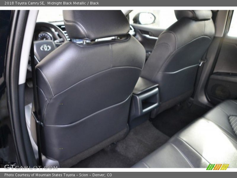 Midnight Black Metallic / Black 2018 Toyota Camry SE