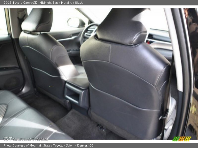 Midnight Black Metallic / Black 2018 Toyota Camry SE