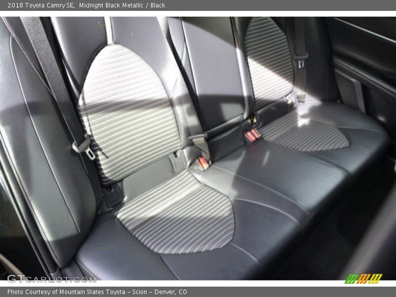 Midnight Black Metallic / Black 2018 Toyota Camry SE