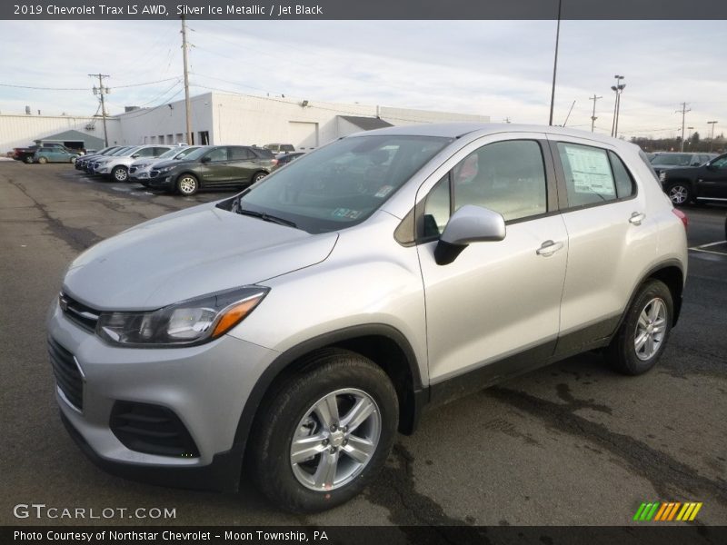 Silver Ice Metallic / Jet Black 2019 Chevrolet Trax LS AWD