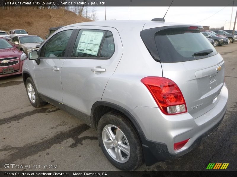 Silver Ice Metallic / Jet Black 2019 Chevrolet Trax LS AWD